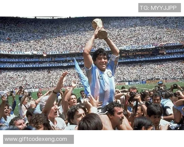 《专访足球传奇巨星揭秘成功背后的故事与成长历程》